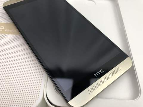 HTC One E9 dual sim Brown 各サイトで併売につき売切れのさいはご容赦願います。