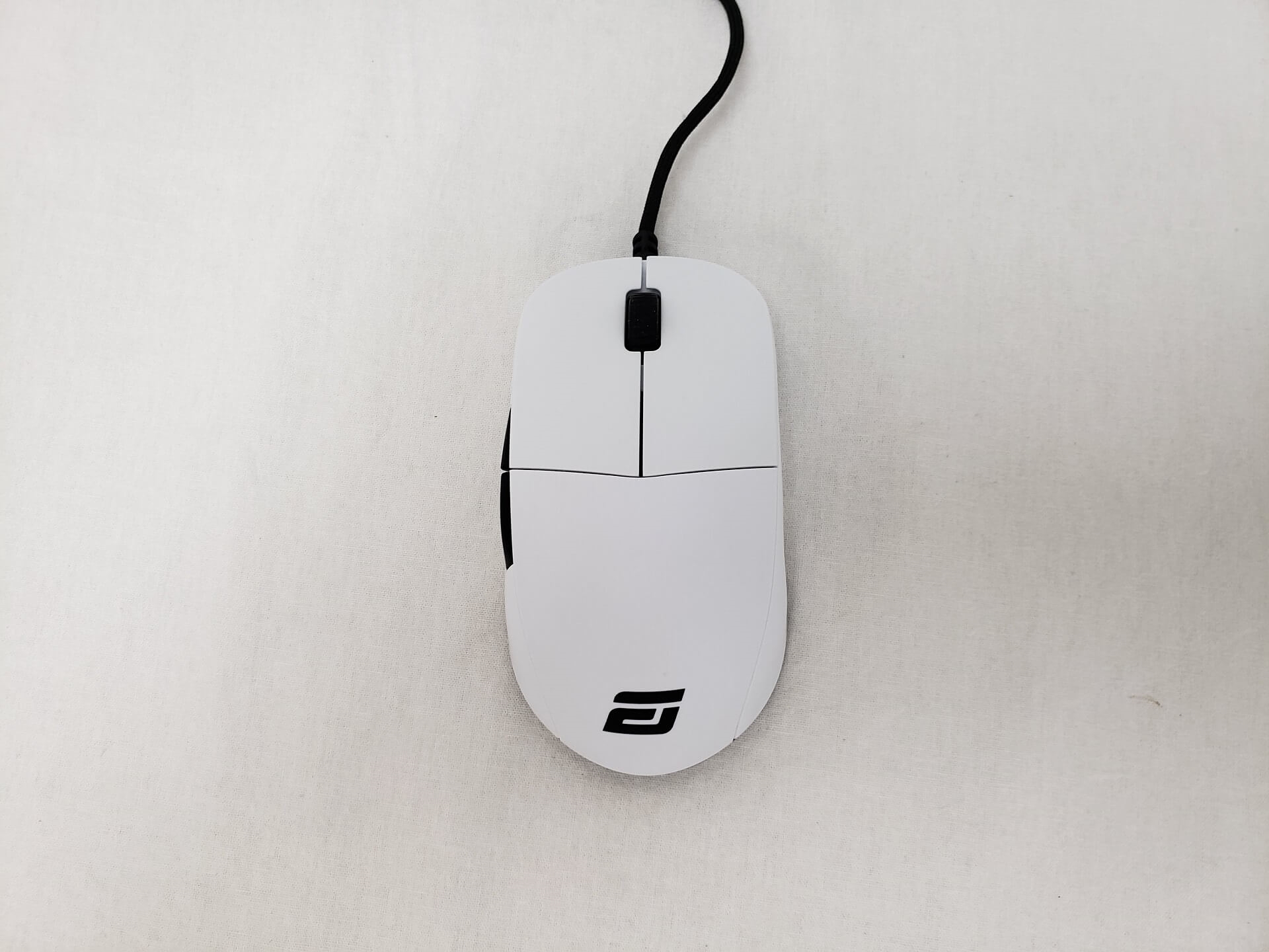 元展示品 Endgame Gear Xm1 ホワイト Egg Xm1 Wht 本体のみ マウス ゲーミングデバイス ゲーミング Pcパーツと自作パソコン 組み立てパソコンの専門店 1 S Pcワンズ