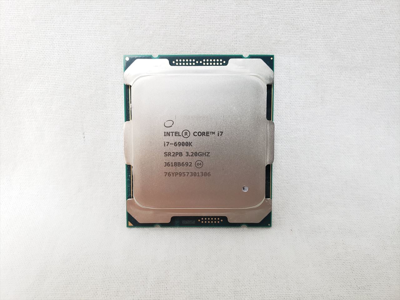 Core i7-6900K バルク (3.20GHz/ターボブースト時3.70GHz/8-core 16