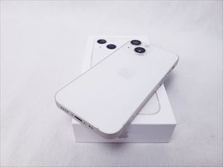 iPhone13 mini 128GB スターライト /MLJE3J/A 【Softbank SIMFREE】 各サイトで併売につき売切れのさいはご容赦願います。