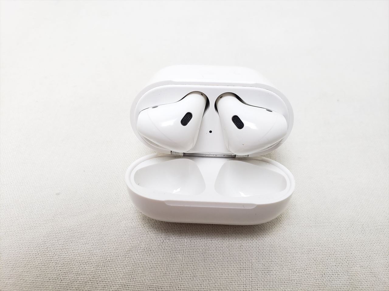 AirPods（第2世代） with Wireless Charging Case MRXJ2J/A  各サイトで併売につき売切れのさいはご容赦願います。 | Bluetooth | ヘッドセット | イヤホン/ヘッドホン/マイク |  PCパーツと自作パソコン・組み立てパソコンの専門店 | 1's PCワンズ