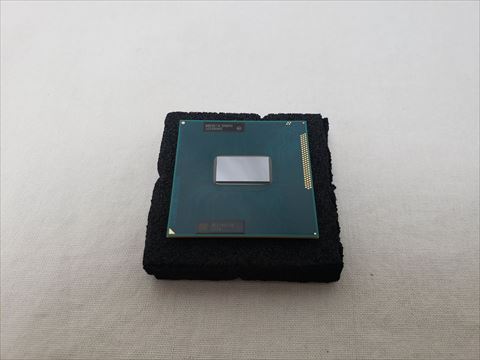 Core i5 3320M バルク (2.60GHz/TB 3.30GHz/3MB/2C 4T/HD4000/35W) 各サイトで併売につき売切れのさいはご容赦願います。