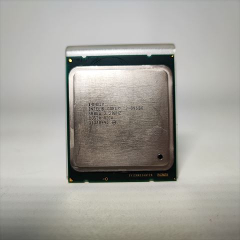 Core i7 3960X Extreme Edt C1(SR0GW) バルク (3.30GHz/TB3.90GHz/6C 12T/L2 256KBx6/L3 15MB/TDP130W) 各サイトで併売につき売切れのさいはご容赦願います。